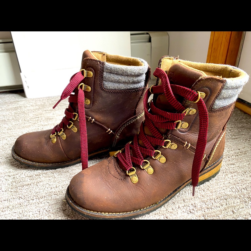 Kodiak Waterproof Womens Hiking Boots